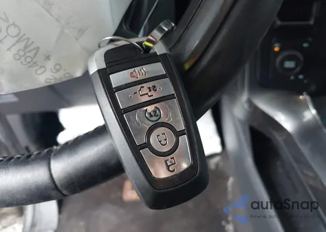 2022 Ford F-150 Xlt z USA, uszkodzony, nr VIN 1FTEW1EP4NFC14171